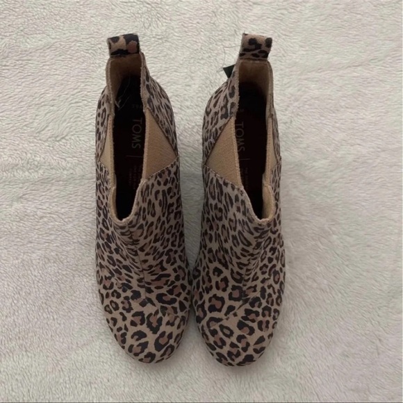 (NWT) TOMS Kelsey Wedge Leopard Print Bootie - Picture 9 of 12